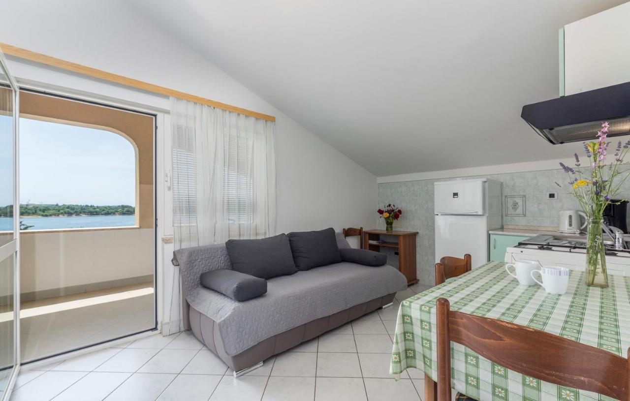 Apartments Saladinka Červar-Porat Szoba fotó