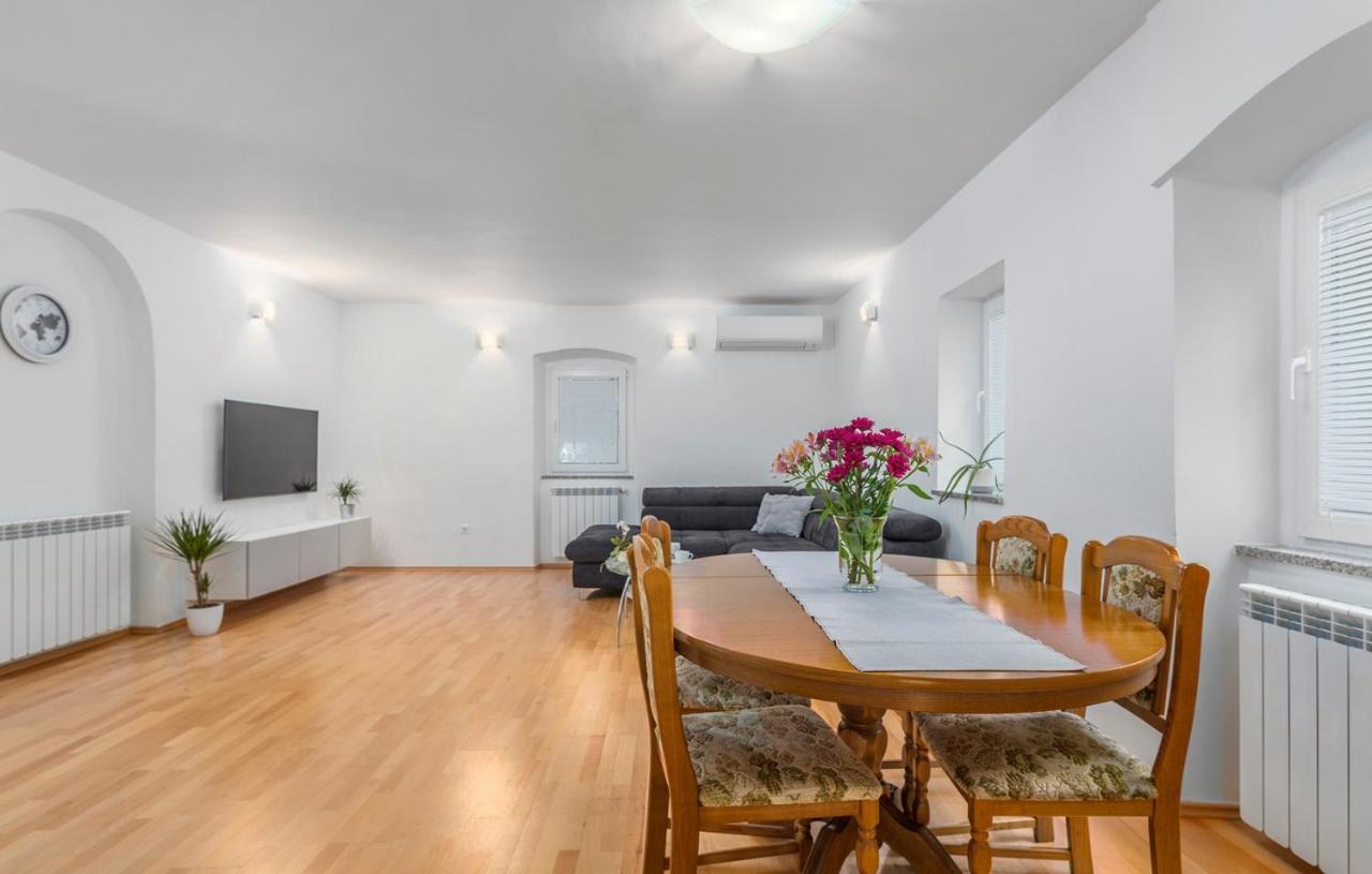 Apartments Saladinka Červar-Porat Kültér fotó